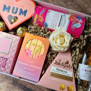 Mum is Amazing Hamper, wakuda, mothers day gift, black-owned