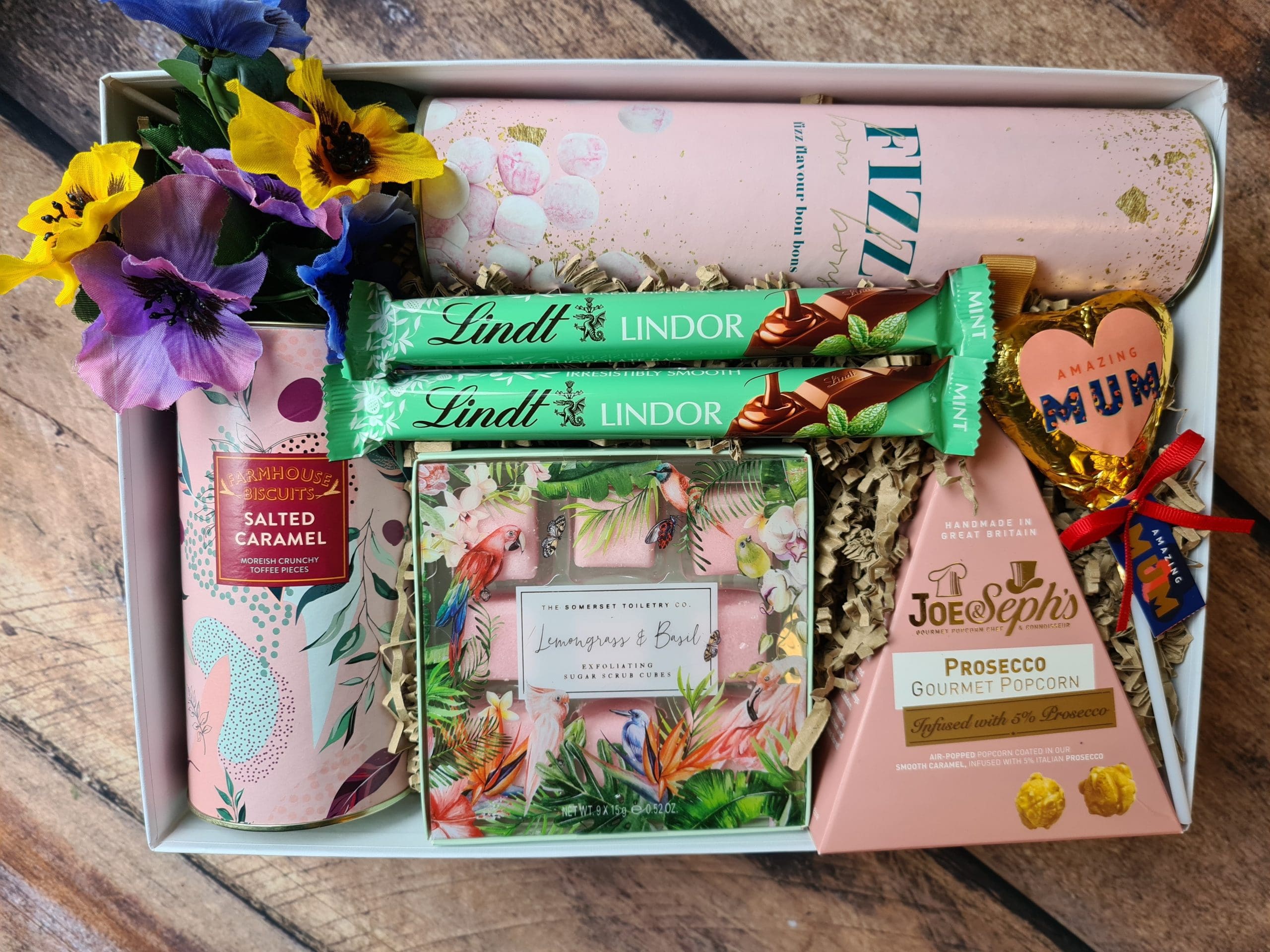Fizz-Tastic Mum Hamper, black-owned gifts, mother's day gifts, hampers