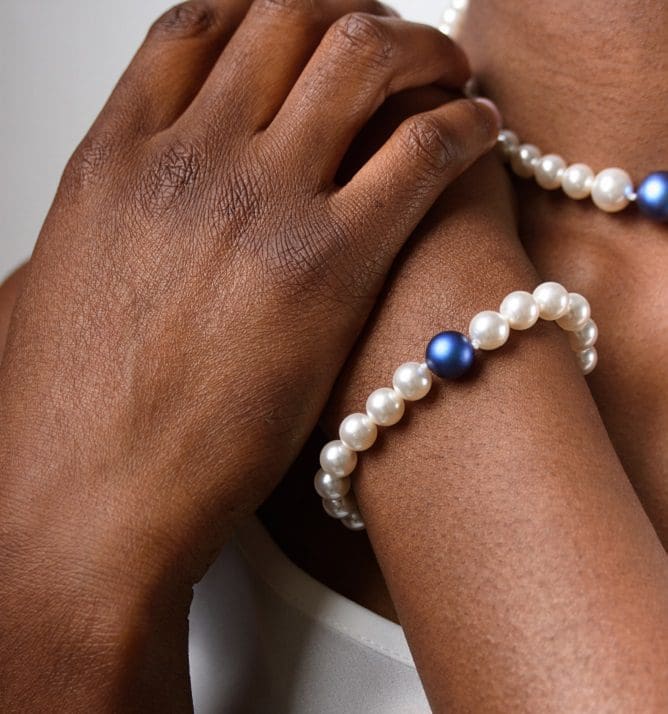 Swarovski Iridescent Dark Blue Pearl Bracelet