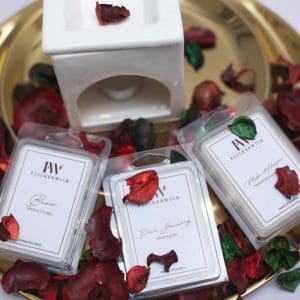 Dear January- Oud Satin