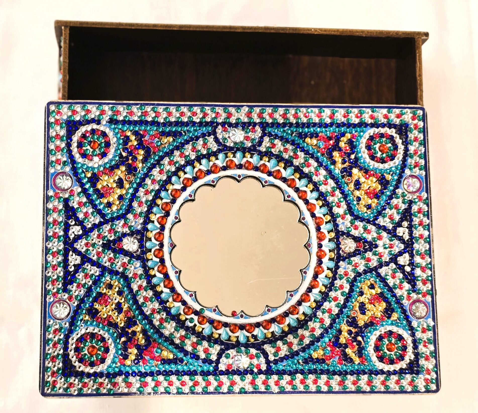 cropped-box-with-mirror-scaled-1.jpg Storage Box with Mirror on Cover