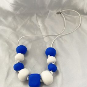 blue-necklace1